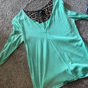 3/4 sleeve shirt